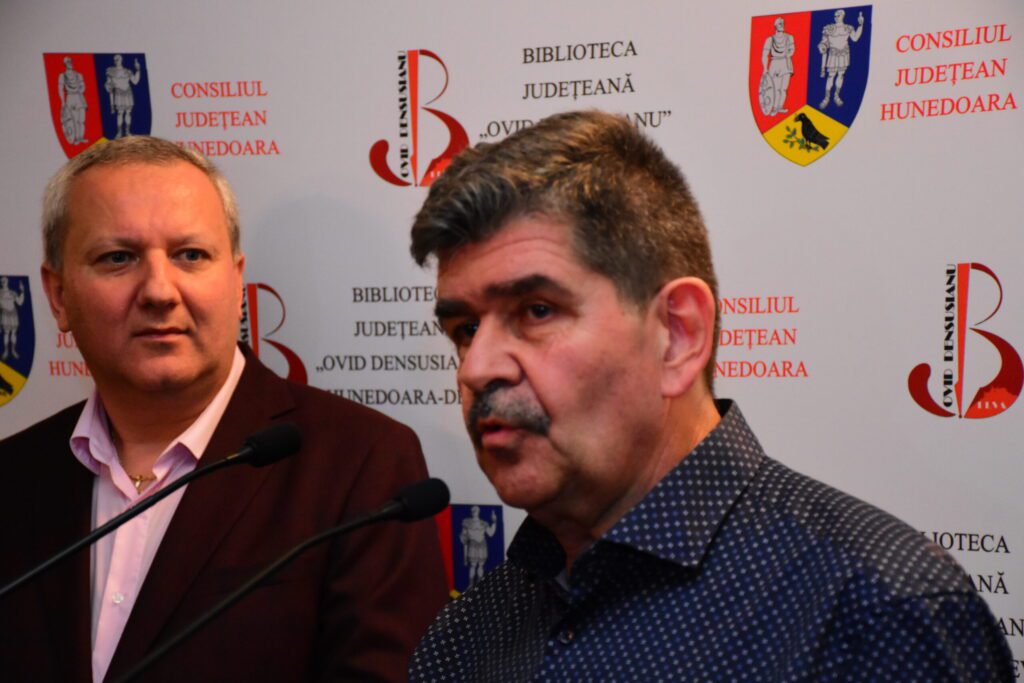 Radu Paraschivescu, oaspete al Salonului Hunedorean al Cărții